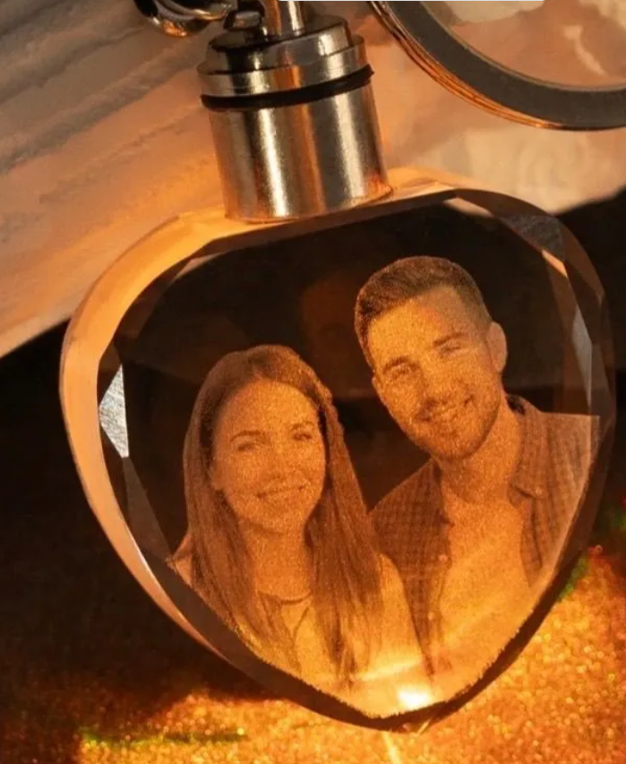 UV 3D Laser-Engraved LED Heart K5 Crystal Keychain